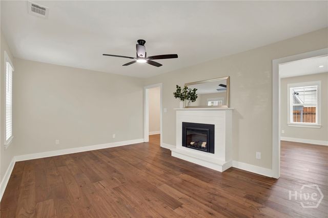 513 E 64th Street, Savannah, GA 31405