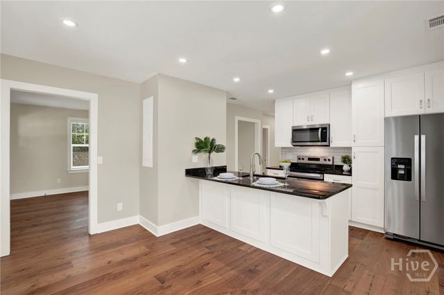 513 E 64th Street, Savannah, GA 31405