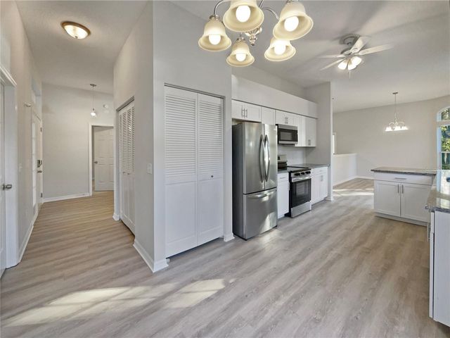 204 BAYTREE BOULEVARD, Tavares, FL 32778