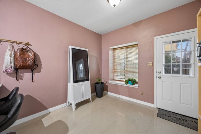 1407 Ranchview Court, Carrollton, TX 75007