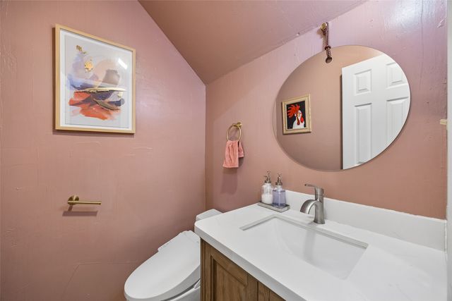 1407 Ranchview Court, Carrollton, TX 75007