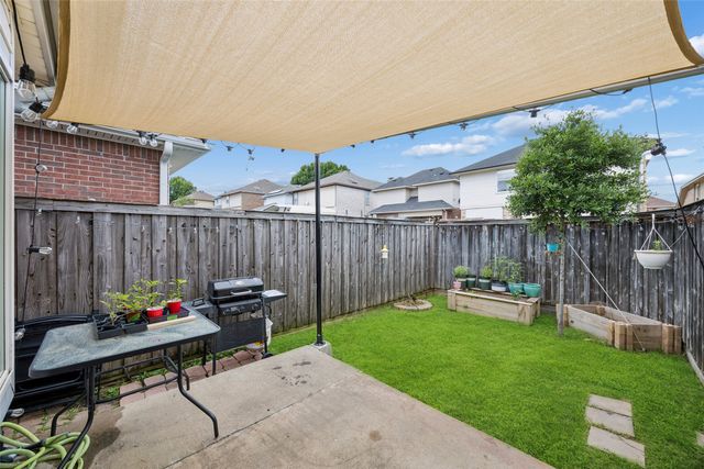 1407 Ranchview Court, Carrollton, TX 75007