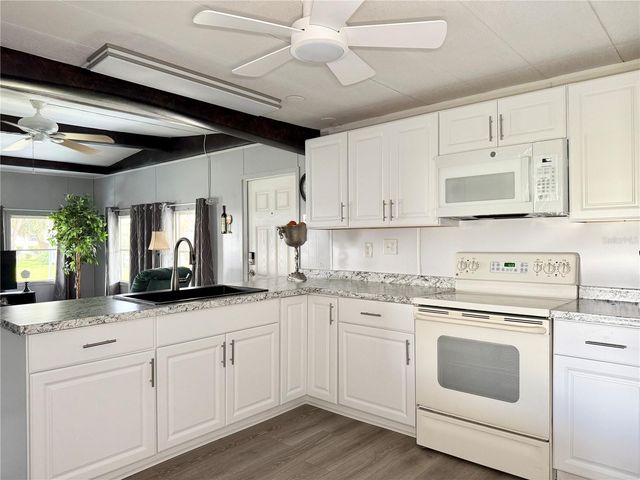 34543 SWEETPEA LANE, Zephyrhills, FL 33541