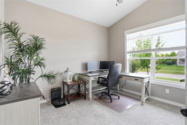 9655 Alderwood Drive, West Des Moines, IA 50266