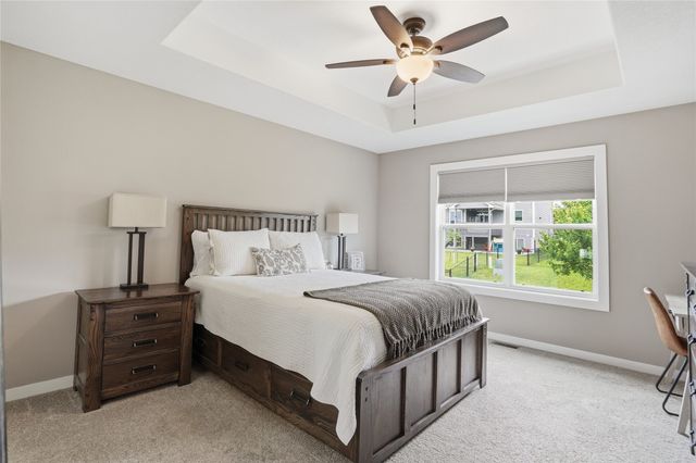 9655 Alderwood Drive, West Des Moines, IA 50266