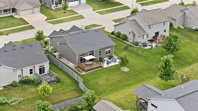 9655 Alderwood Drive, West Des Moines, IA 50266
