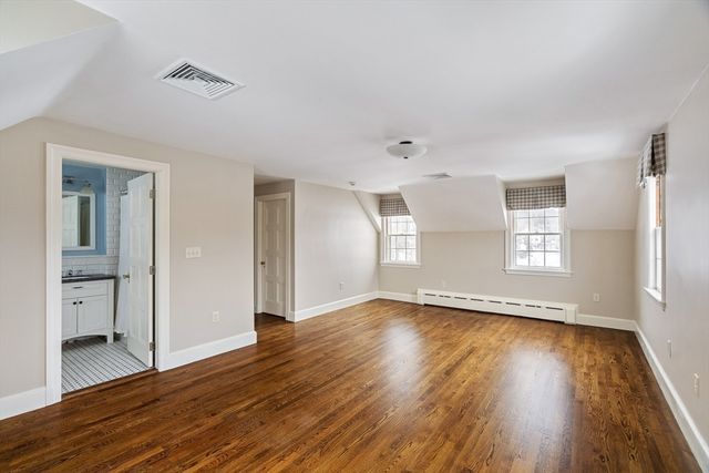 4 Dartmouth St, Winchester, MA 01890