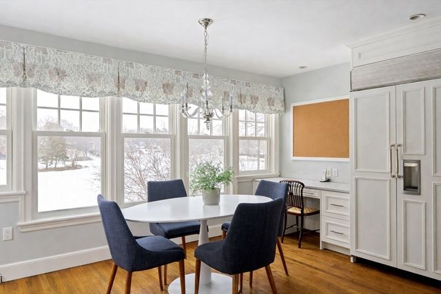 4 Dartmouth St, Winchester, MA 01890