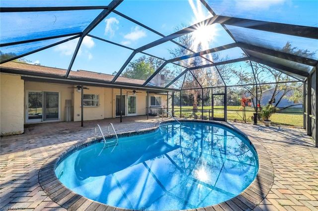 2805 Golden Gate BLVD W, Naples, FL 34120