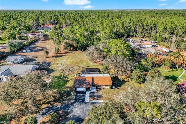 2805 Golden Gate BLVD W, Naples, FL 34120