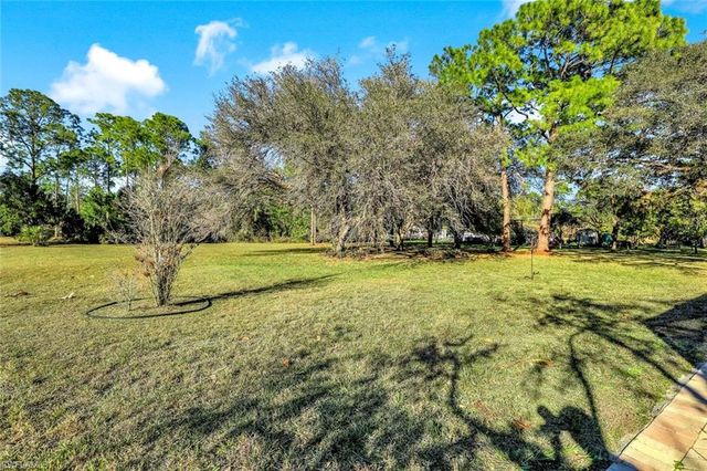 2805 Golden Gate BLVD W, Naples, FL 34120