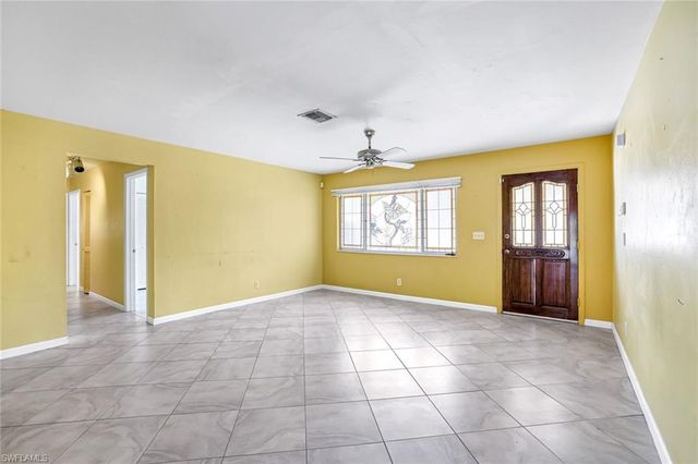 2805 Golden Gate BLVD W, Naples, FL 34120