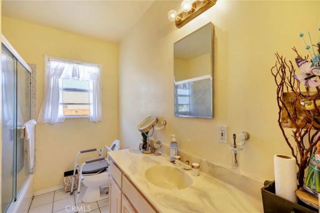2765 Colby, Los Angeles, CA 90064