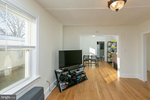 919 JEFFERSON AVE, Charles Town, WV 25414