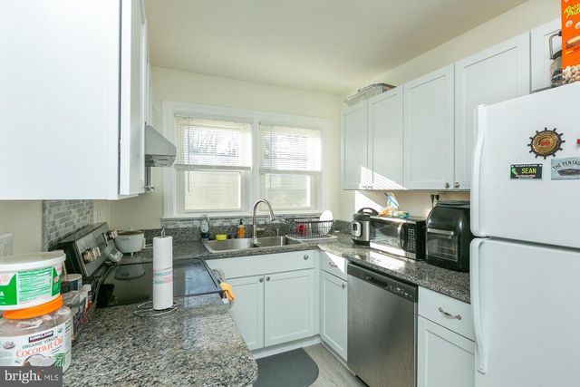 919 JEFFERSON AVE, Charles Town, WV 25414