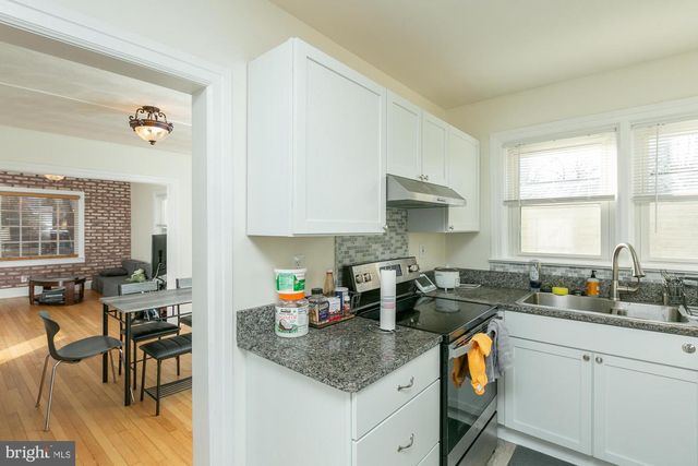 919 JEFFERSON AVE, Charles Town, WV 25414