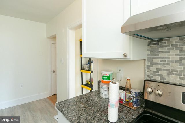 919 JEFFERSON AVE, Charles Town, WV 25414