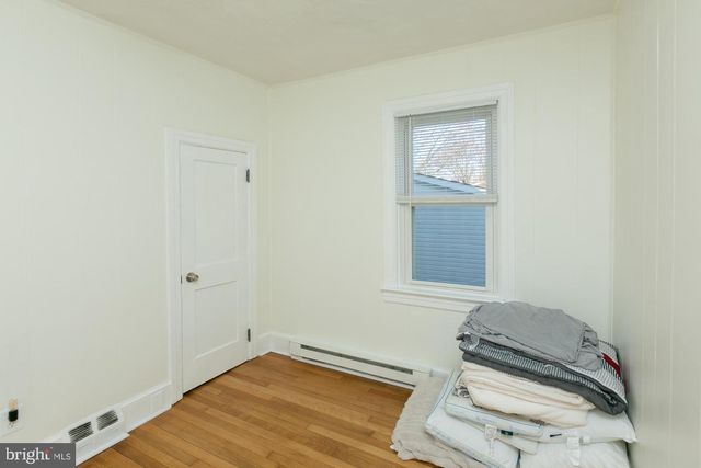 919 JEFFERSON AVE, Charles Town, WV 25414