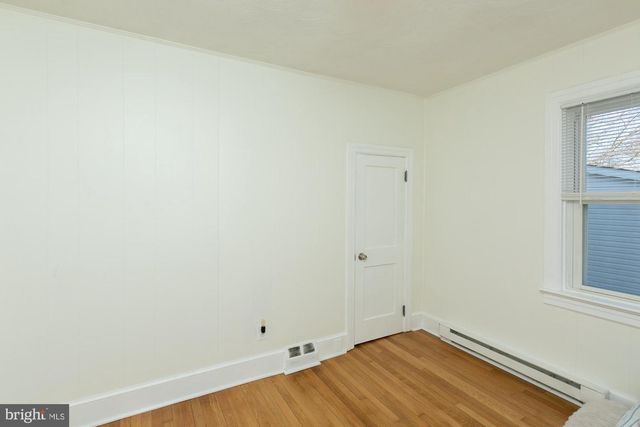 919 JEFFERSON AVE, Charles Town, WV 25414