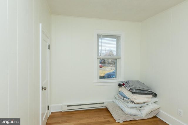 919 JEFFERSON AVE, Charles Town, WV 25414