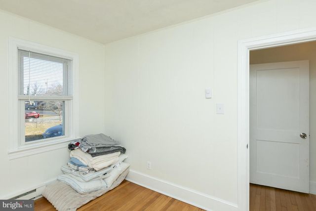 919 JEFFERSON AVE, Charles Town, WV 25414