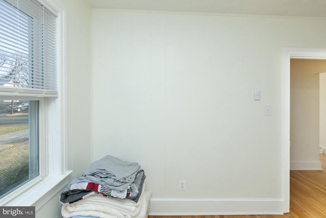 919 JEFFERSON AVE, Charles Town, WV 25414