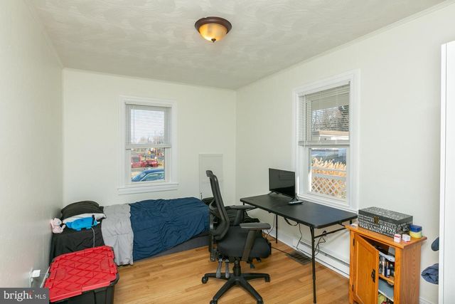 919 JEFFERSON AVE, Charles Town, WV 25414