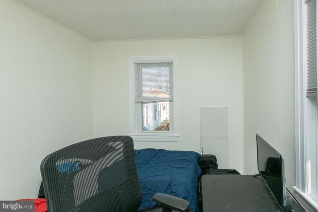 919 JEFFERSON AVE, Charles Town, WV 25414