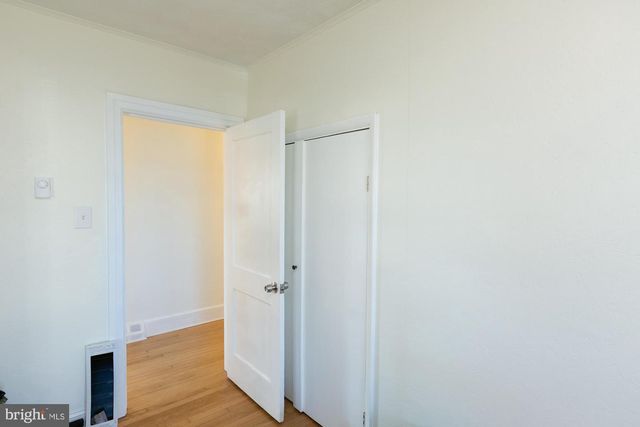 919 JEFFERSON AVE, Charles Town, WV 25414