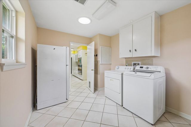 5418 Queensloch Drive, Houston, TX 77096