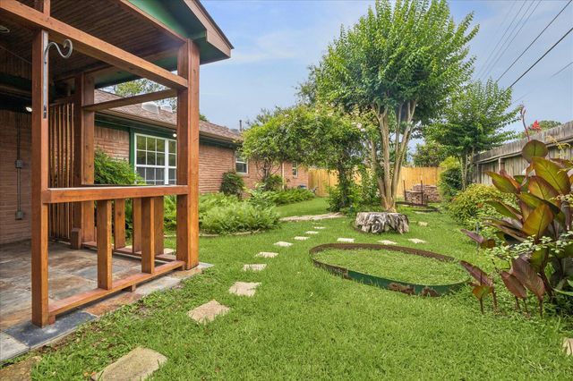 5418 Queensloch Drive, Houston, TX 77096