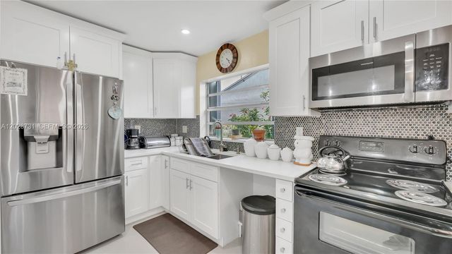 14000 Langley Pl, Davie, FL 33325