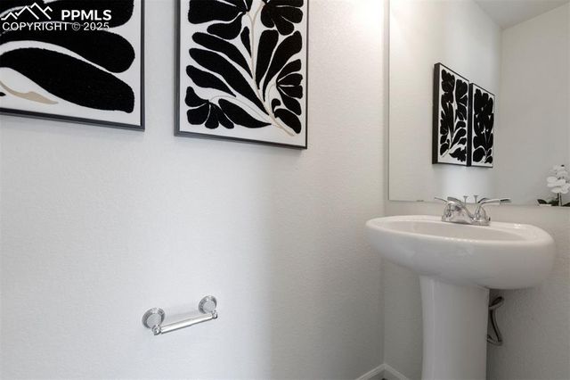 9238 Oro City Loop, Colorado Springs, CO 80927