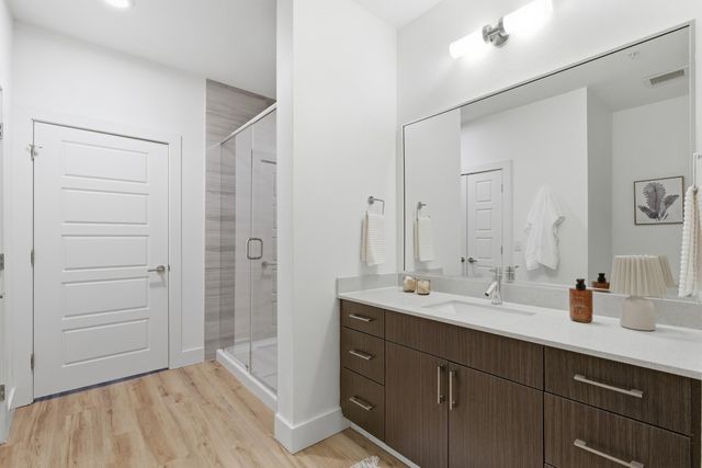 6444 Burnet RD 403, Austin, TX 78757