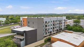 6444 Burnet RD 403, Austin, TX 78757