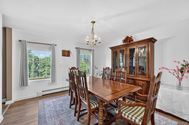 29 Purdys Lane, New Windsor, NY 12553