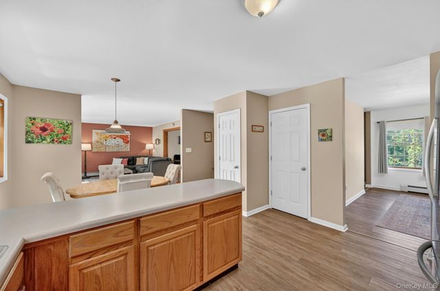 29 Purdys Lane, New Windsor, NY 12553