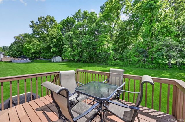 29 Purdys Lane, New Windsor, NY 12553