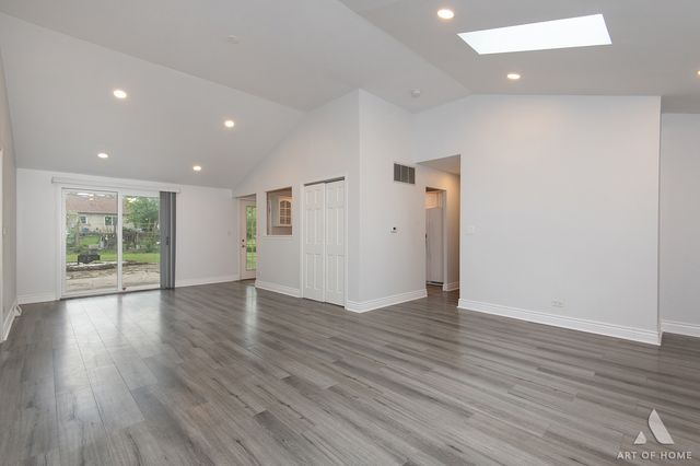 10231 Hawthorne Drive, Orland Park, IL 60462