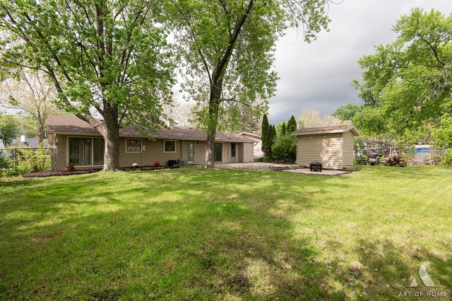 10231 Hawthorne Drive, Orland Park, IL 60462