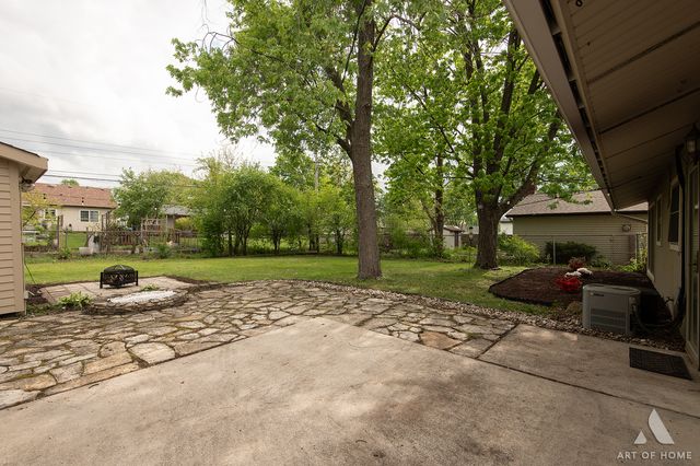 10231 Hawthorne Drive, Orland Park, IL 60462