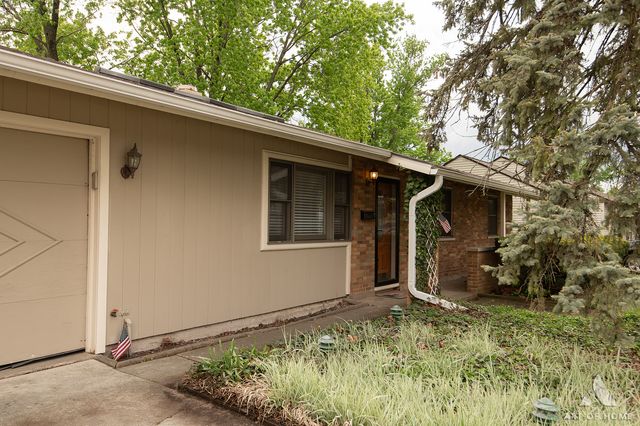 10231 Hawthorne Drive, Orland Park, IL 60462