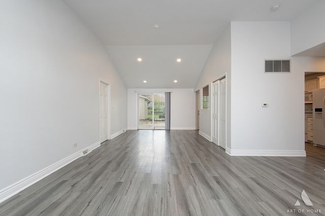 10231 Hawthorne Drive, Orland Park, IL 60462