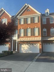 42852 EDGEGROVE HEIGHTS TER, Ashburn, VA 20148
