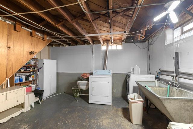 3756 E Waterford PLACE, Saint Francis, WI 53235