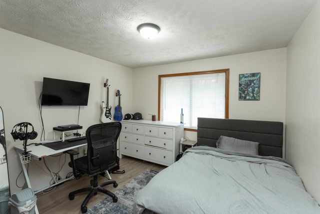 10620 N College Place Dr, Spokane, WA 99218