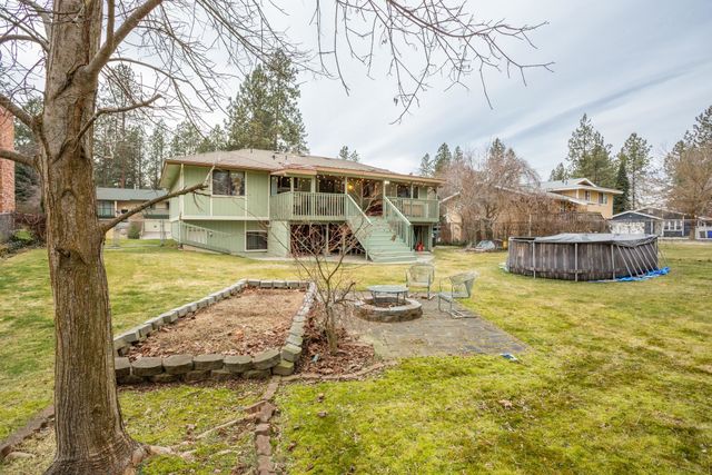 10620 N College Place Dr, Spokane, WA 99218