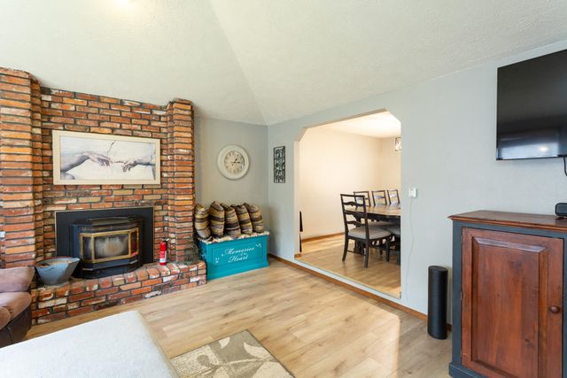 10620 N College Place Dr, Spokane, WA 99218