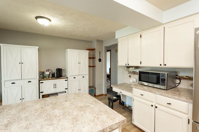 10620 N College Place Dr, Spokane, WA 99218