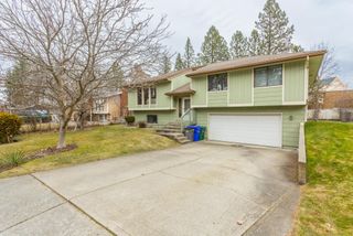 10620 N College Place Dr, Spokane, WA 99218